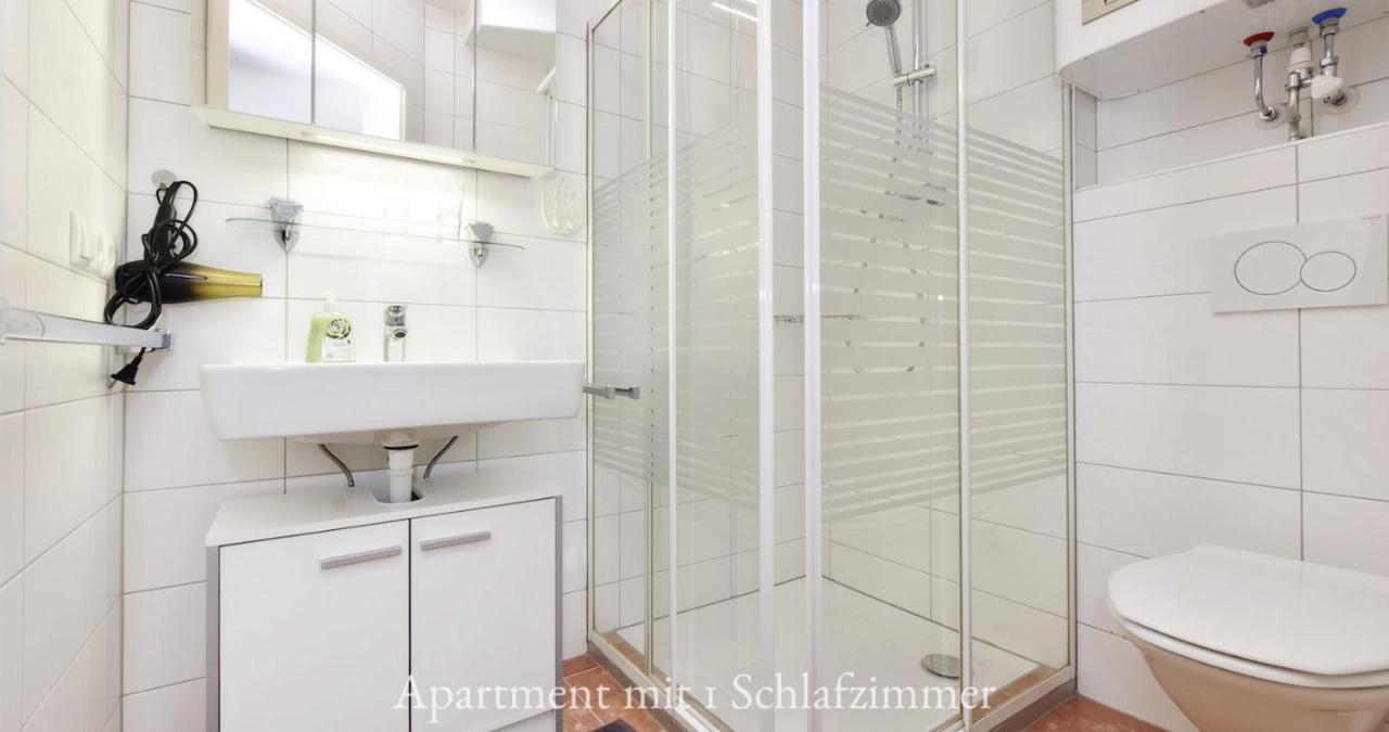 שרונס Astoria Apartments מראה חיצוני תמונה