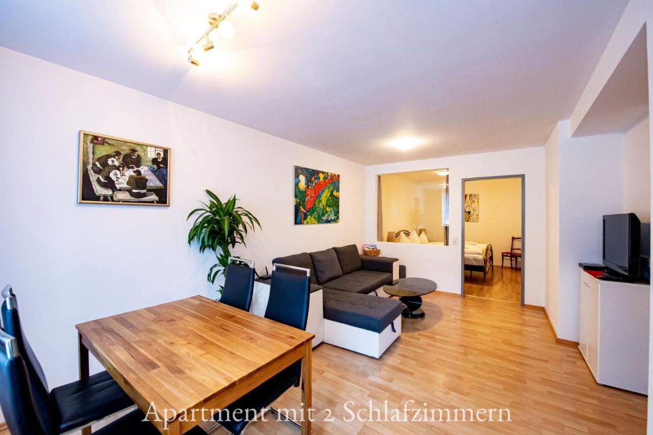 שרונס Astoria Apartments מראה חיצוני תמונה